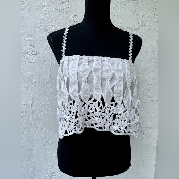 Zara Tops - Zara crochet Crop Tank - size medium